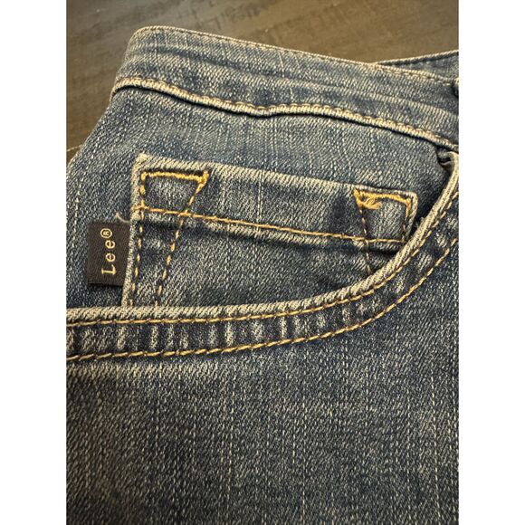 Lee Relaxed Fit Straight Leg High Rise - Sz 10S - Picture 5 of 11